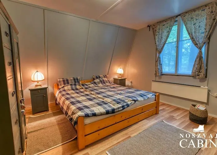 Noszvaj Cabin * נושבאי